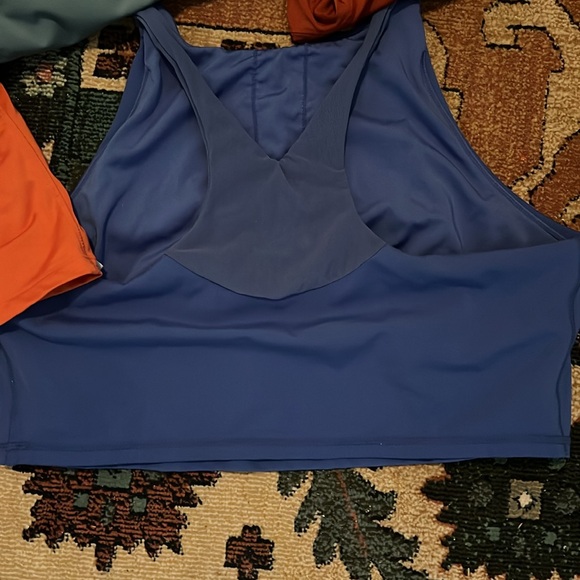 Joe Fresh Colorful Sleeveless Crop Sports Bras & Bike Shorts & Leggings - XL - Picture 4 of 6